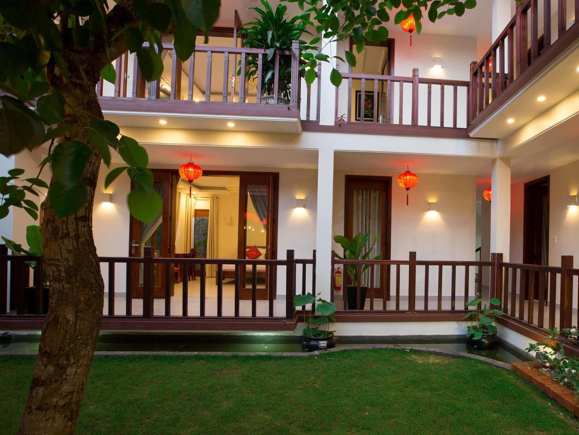 Village Moon Villa Hoi An Bagian luar foto